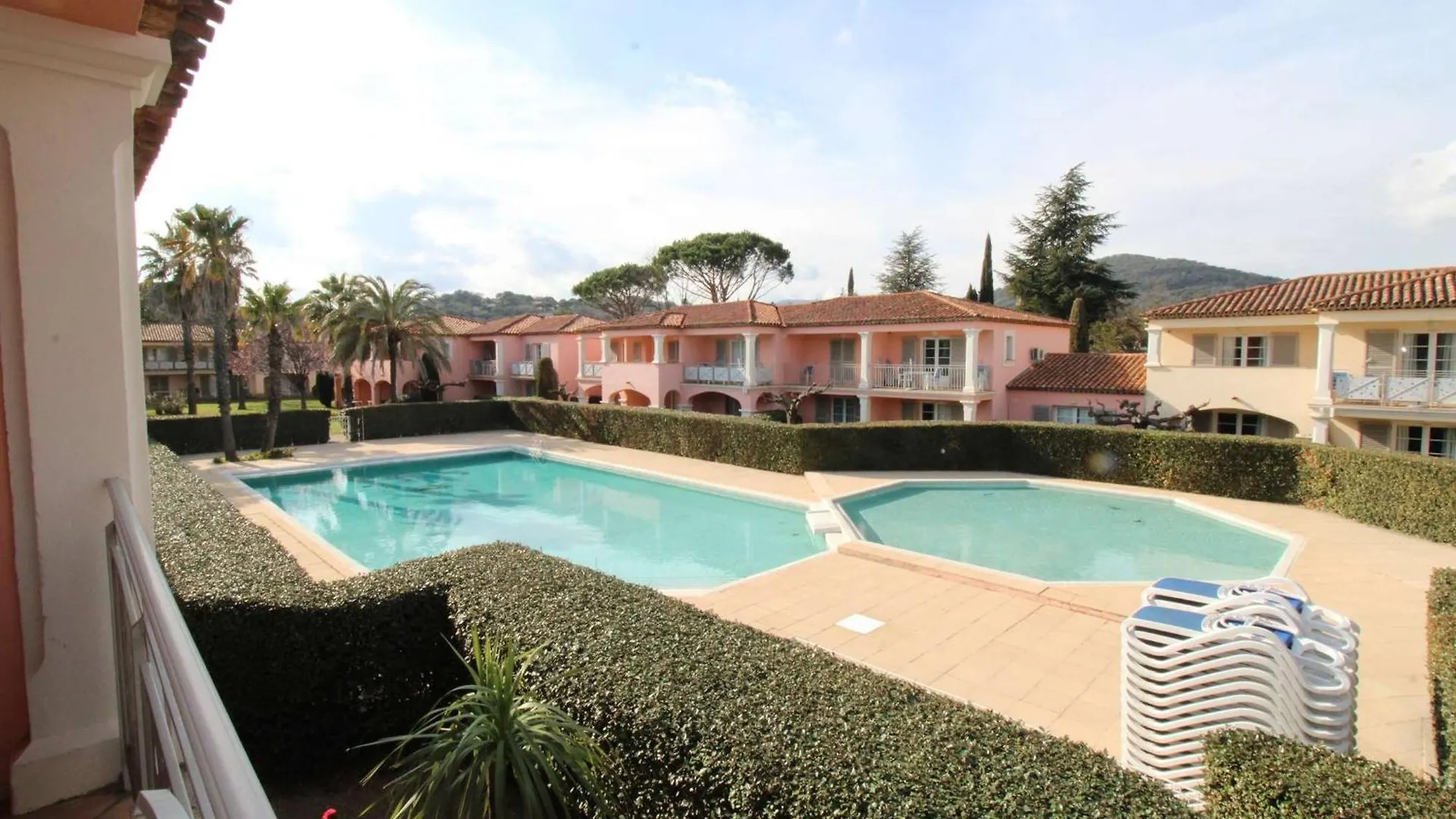 Gripalmeraie - Studio Pour 4 Personnes Dans Une Residence De Prestige A Grimaud contacts